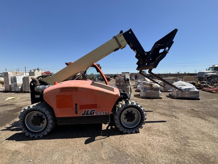 2017-jlg-g5-18a-image-7