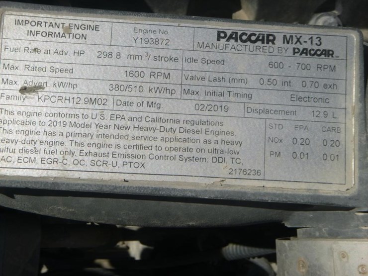 2020-peterbilt-567-image-29