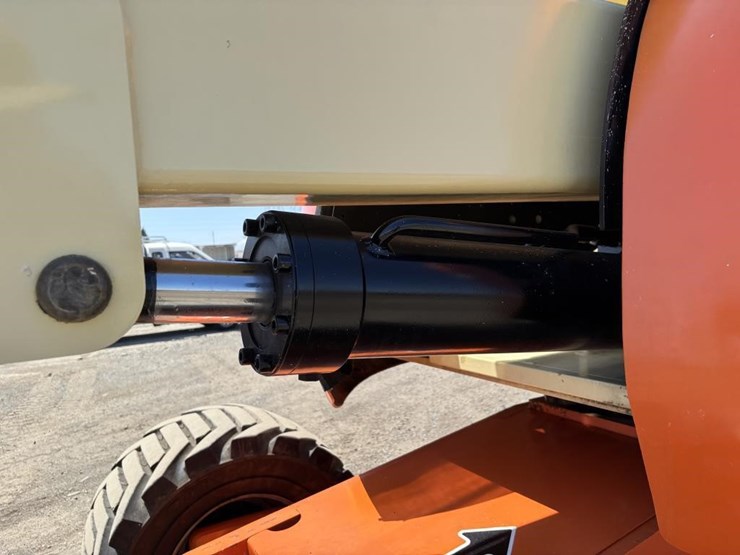 2005-jlg-450aj-image-17