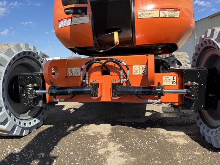 2017-jlg-600ajn-image-19
