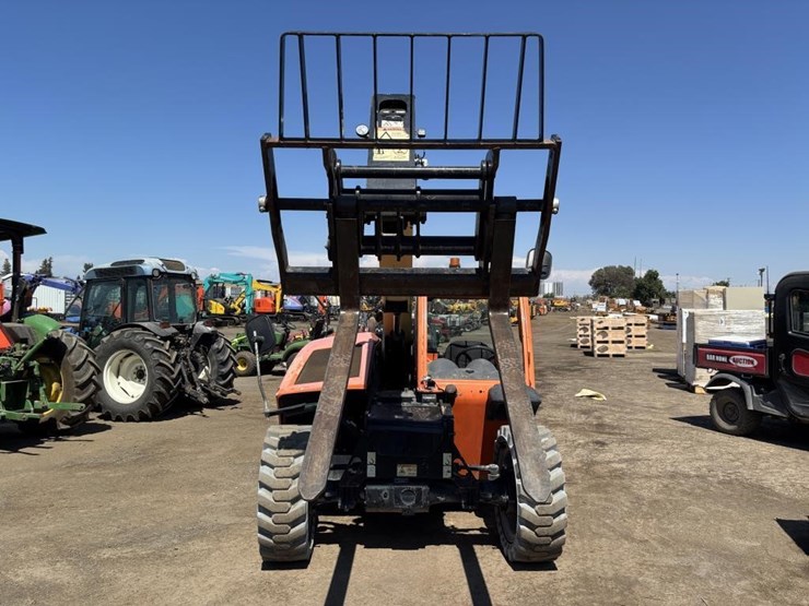2017-jlg-g5-18a-image-6
