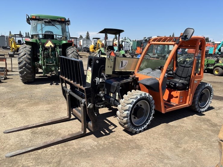 2017-jlg-g5-18a-image-1