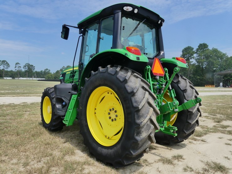 2022-john-deere-6140m-image-2