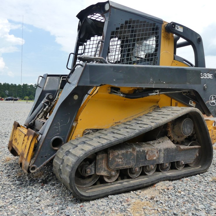 2025 DEERE 333E