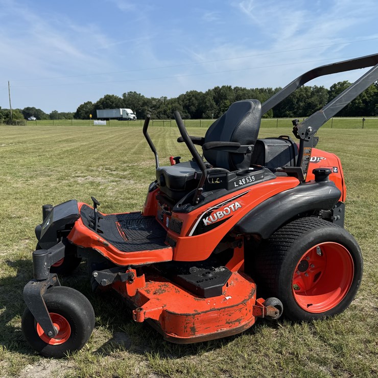 KUBOTA ZD1211