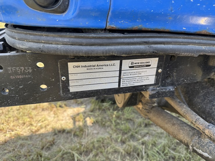 new-holland-boomer-47-image-2