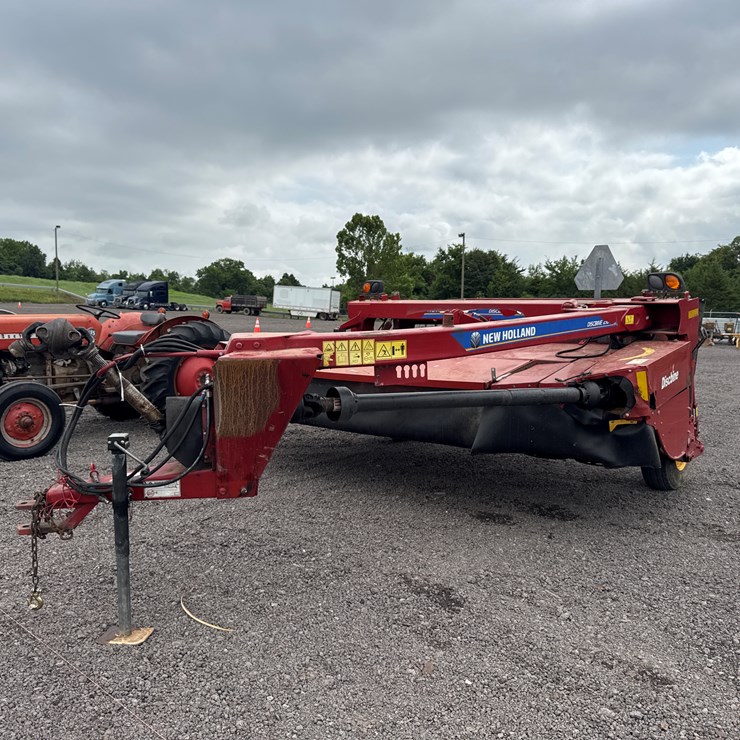 2019 NEW HOLLAND 210