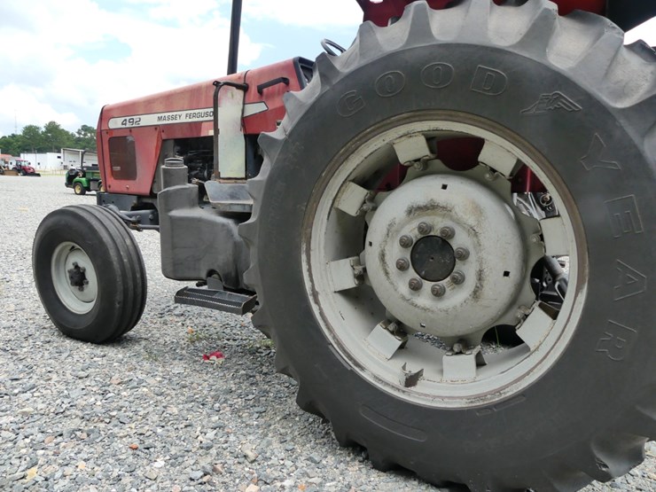 massey-ferguson-492-image-7
