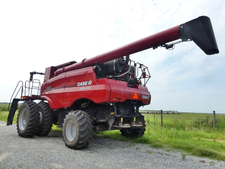 2022-case-ih-8250-image-3