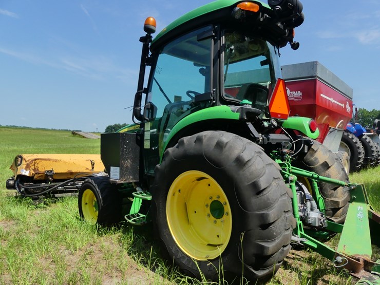john-deere-4052r-image-5