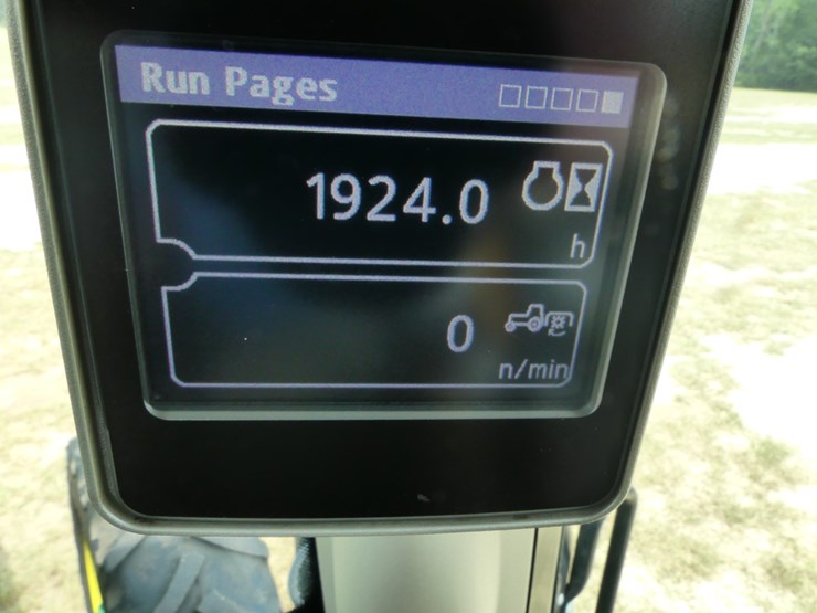 2022-john-deere-6140m-image-8