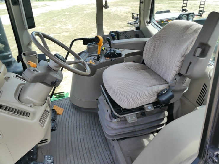2022-john-deere-6140m-image-5