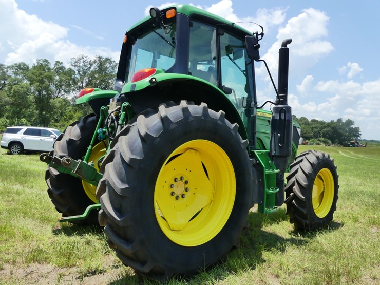 2018-john-deere-6120m-image-3