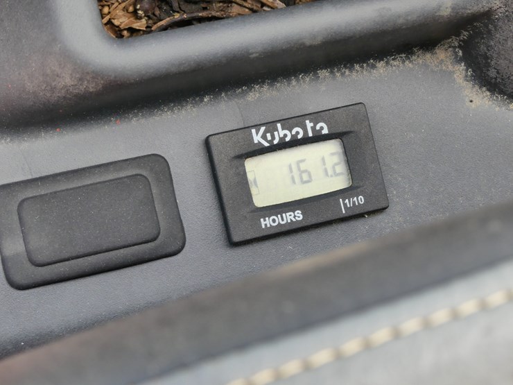 kubota-z122e-image-8