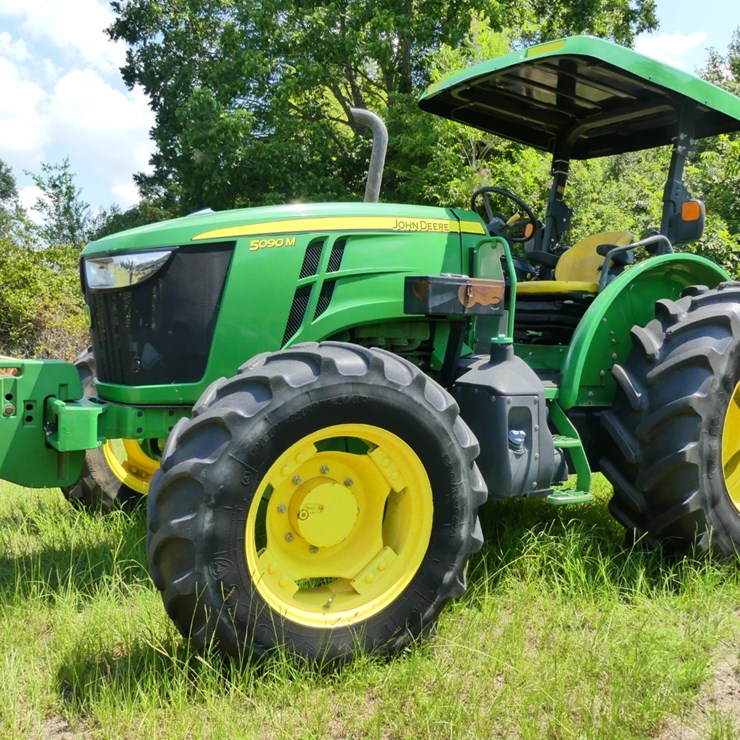 2021 JOHN DEERE 5090M