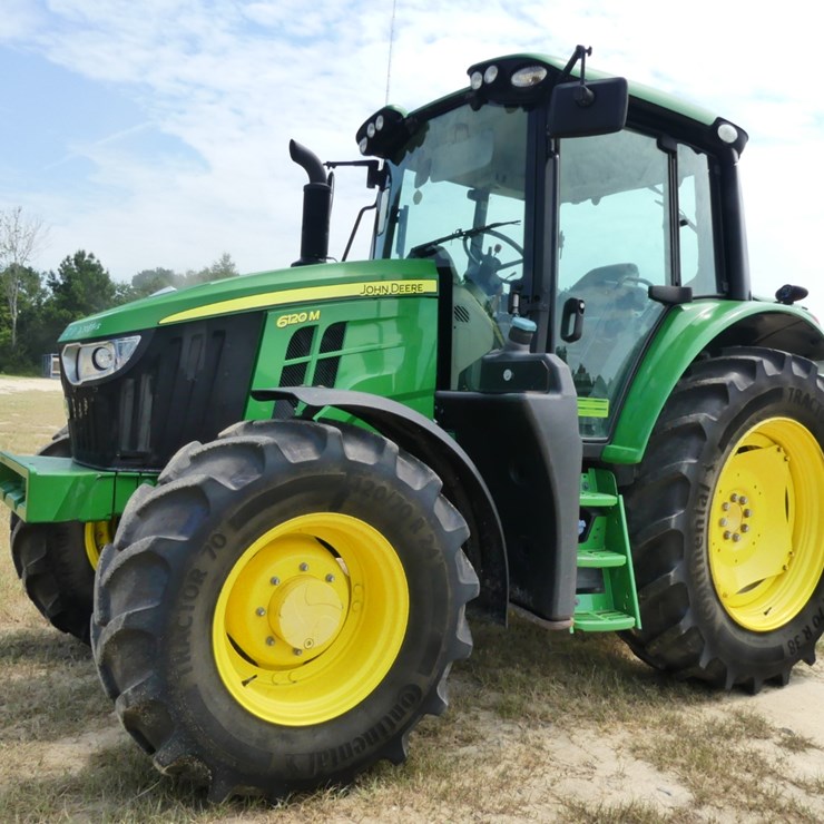 2020 JOHN DEERE 6120M