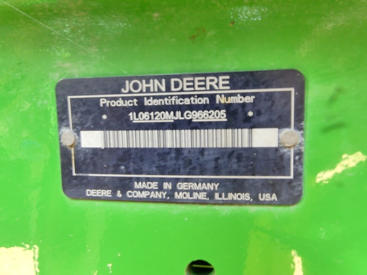 2020-john-deere-6120m-image-11