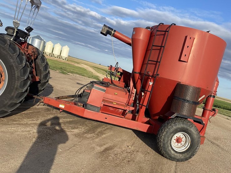 case-ih-1350-image-13