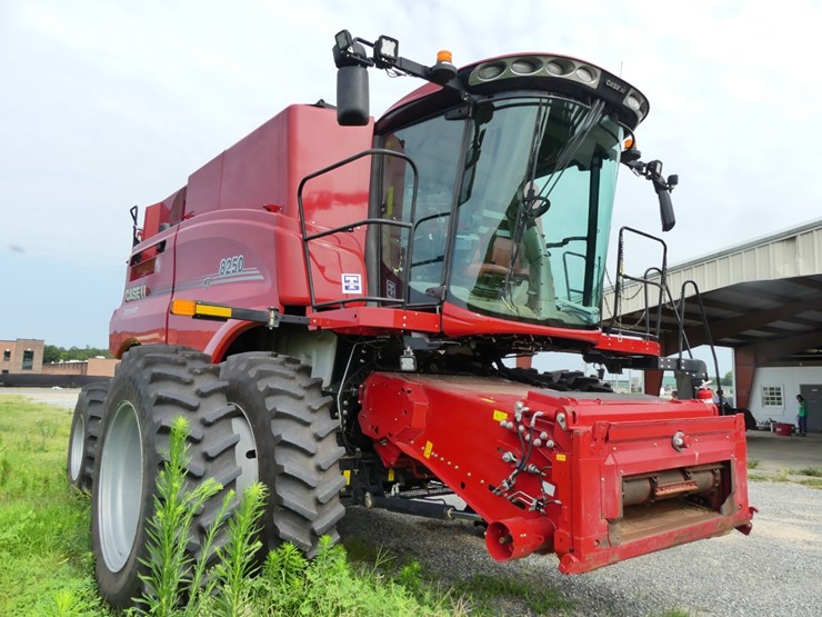 2022-case-ih-8250-image-2