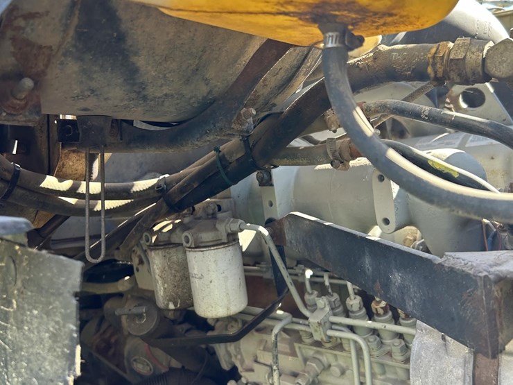 1988-ford-l8000-image-13