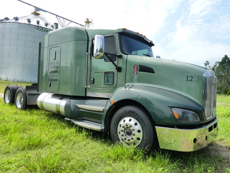 2012-kenworth-t660-image-2