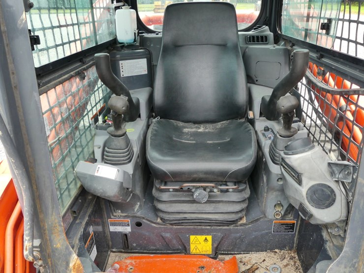 kubota-svl75-2-image-10