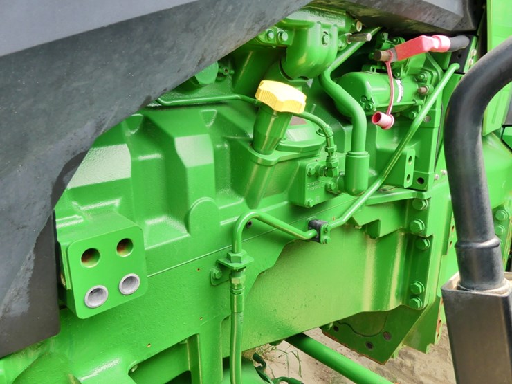 2021-john-deere-8r-280-image-8
