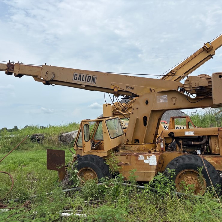#12 • GALEN 15 TON CRANE