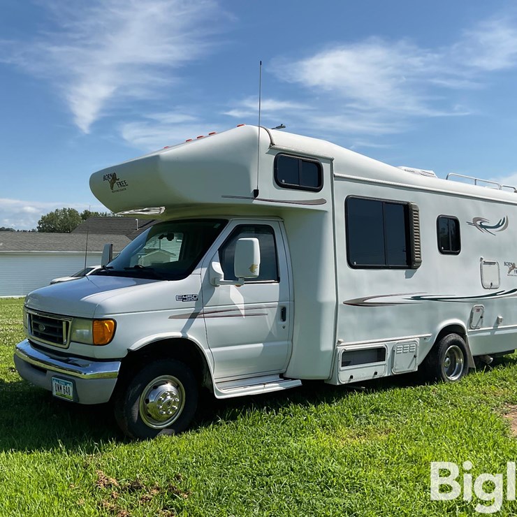 2004 FORD E450