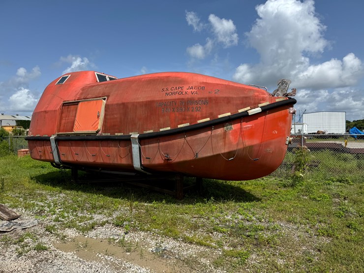 #3-•-70-person-emergency-escape-boat-|-dsl-powered-image-1