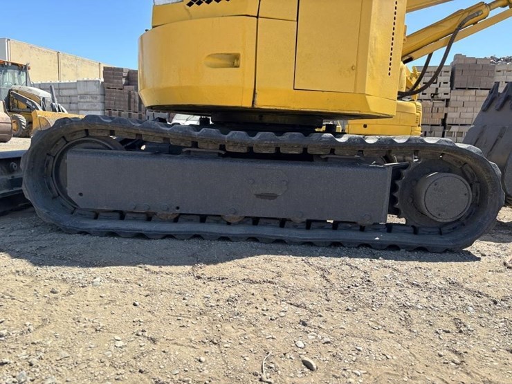 komatsu-pc12uu-image-14