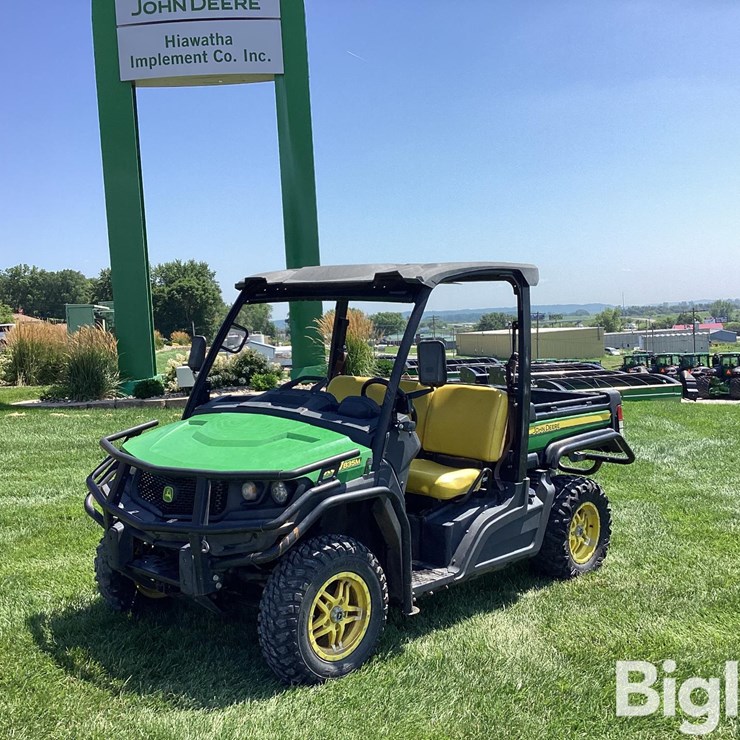 2019 JOHN DEERE GATOR