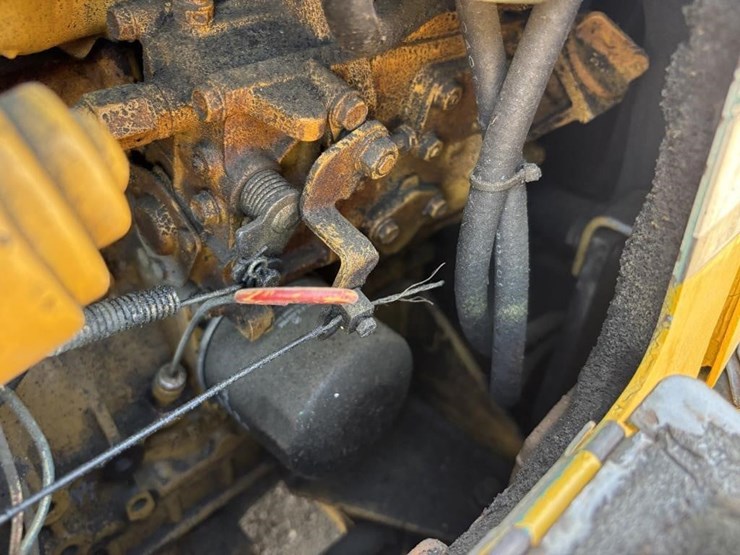 komatsu-pc12uu-image-23