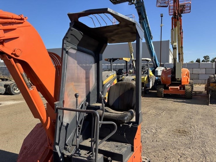 kubota-kh30sr-image-19