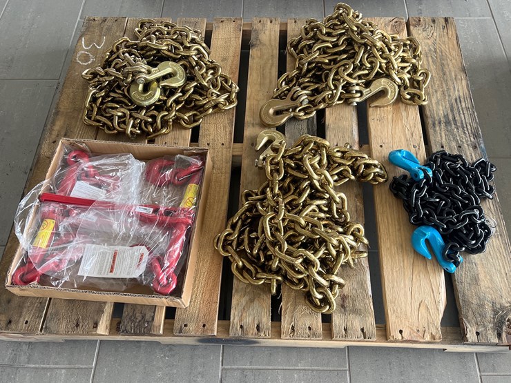 #30-•-lot-of-chains-and-binders-image-2
