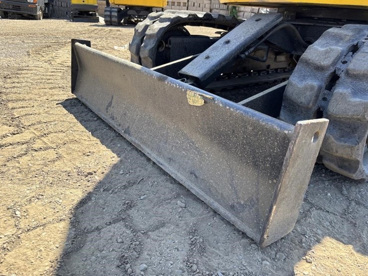 komatsu-pc12uu-image-7