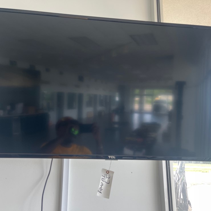 #27 • LOT OF 3 TV