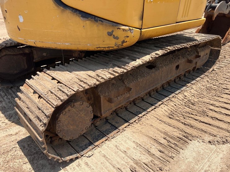 2009-deere-135d-image-14