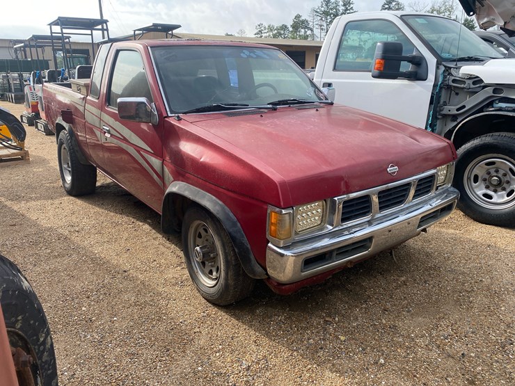 #21826-•-1997-extended-cab-for-parts/repairs-image-2