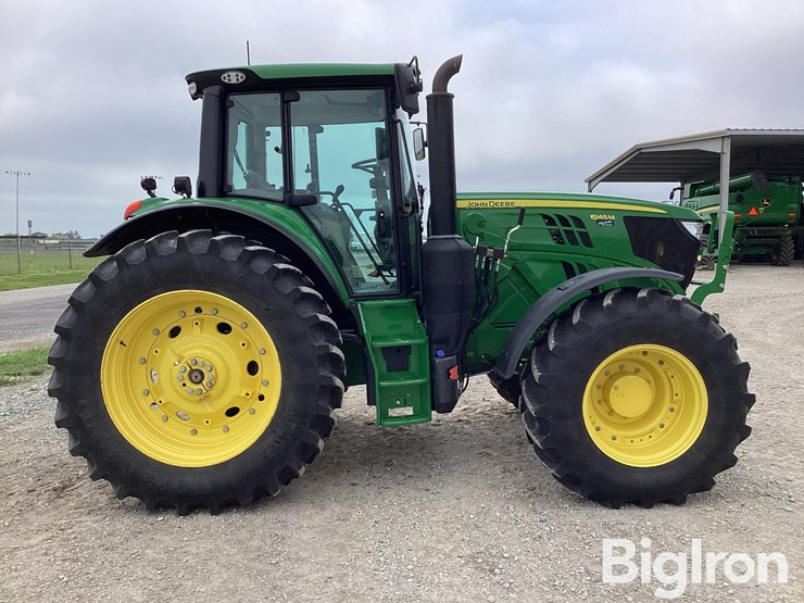 2023-john-deere-6145m-image-4