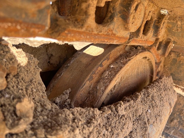 2009-deere-135d-image-17