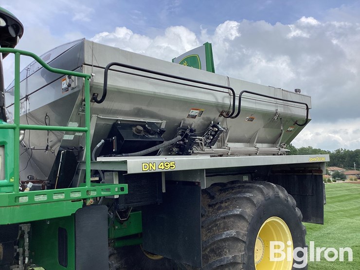 2019-john-deere-f4365-image-15