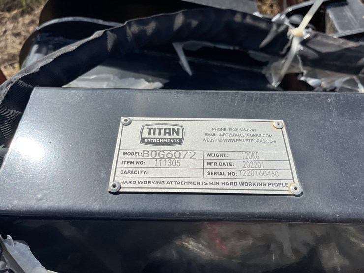 #405-•-2022-titan-grapple-attachment-for-loader-bucket-image-7