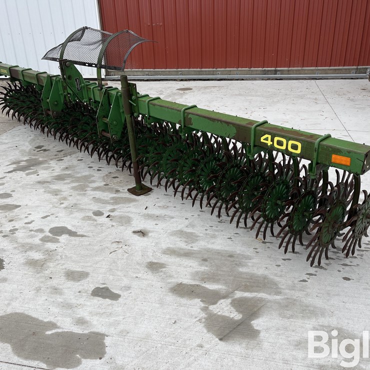 JOHN DEERE 400