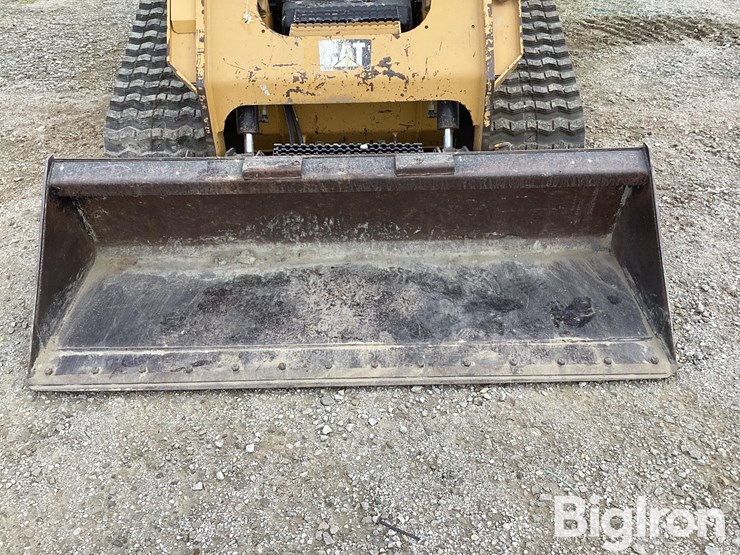 2016-caterpillar-279d-image-10