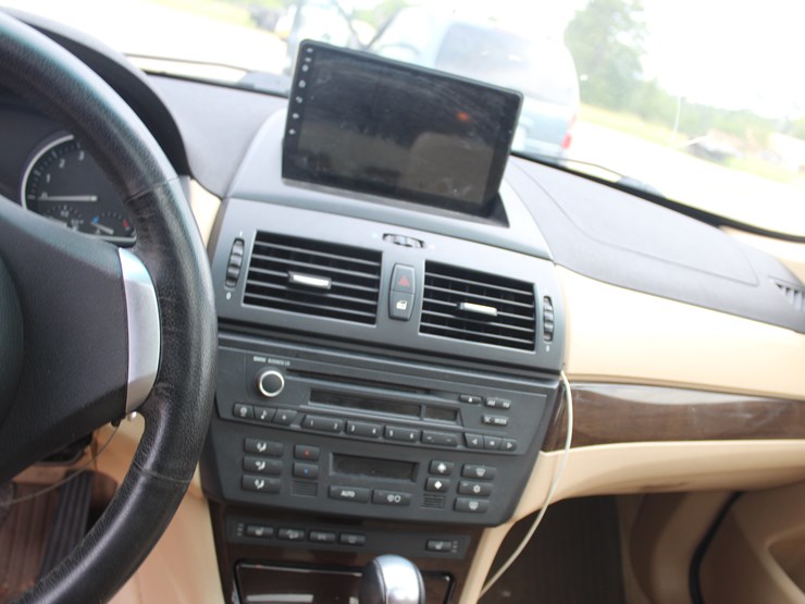 2010-bmw-x3-image-12