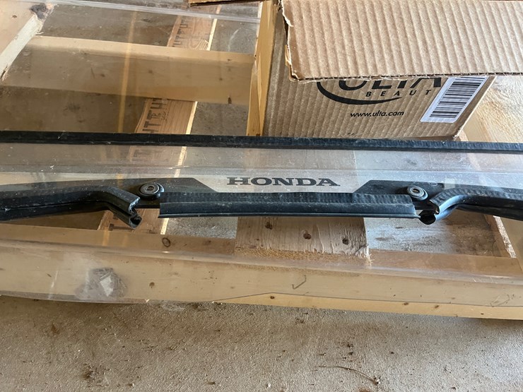 #428-•-windshield-for-honda-pioneer-with-hardware-image-2