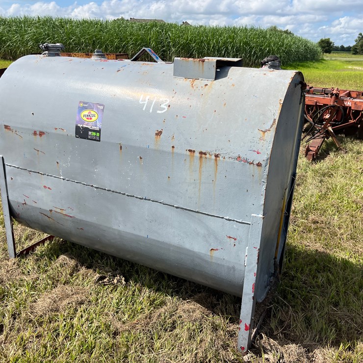 #413 • APPROX 150 GAL OIL TANK