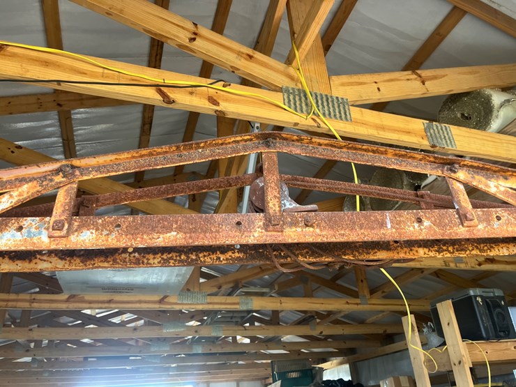 #431-•-hand-crank-engine-hoist-on-casters-image-5