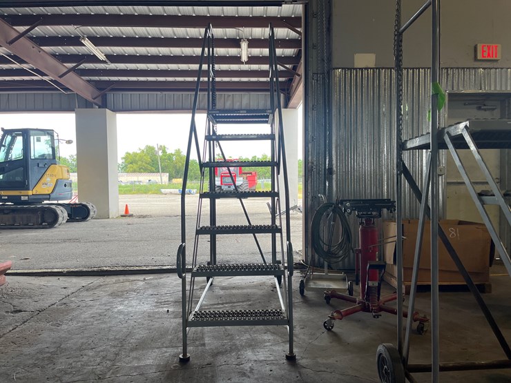 #71-•-heavy-duty-metal-mobile-ladder-image-2
